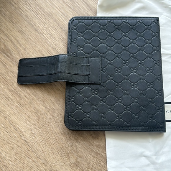 Gucci iPad Case - Picture 6 of 10